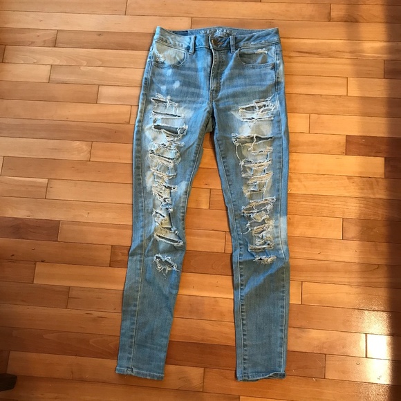 American Eagle Distressed Jeans - Picture 1 of 5